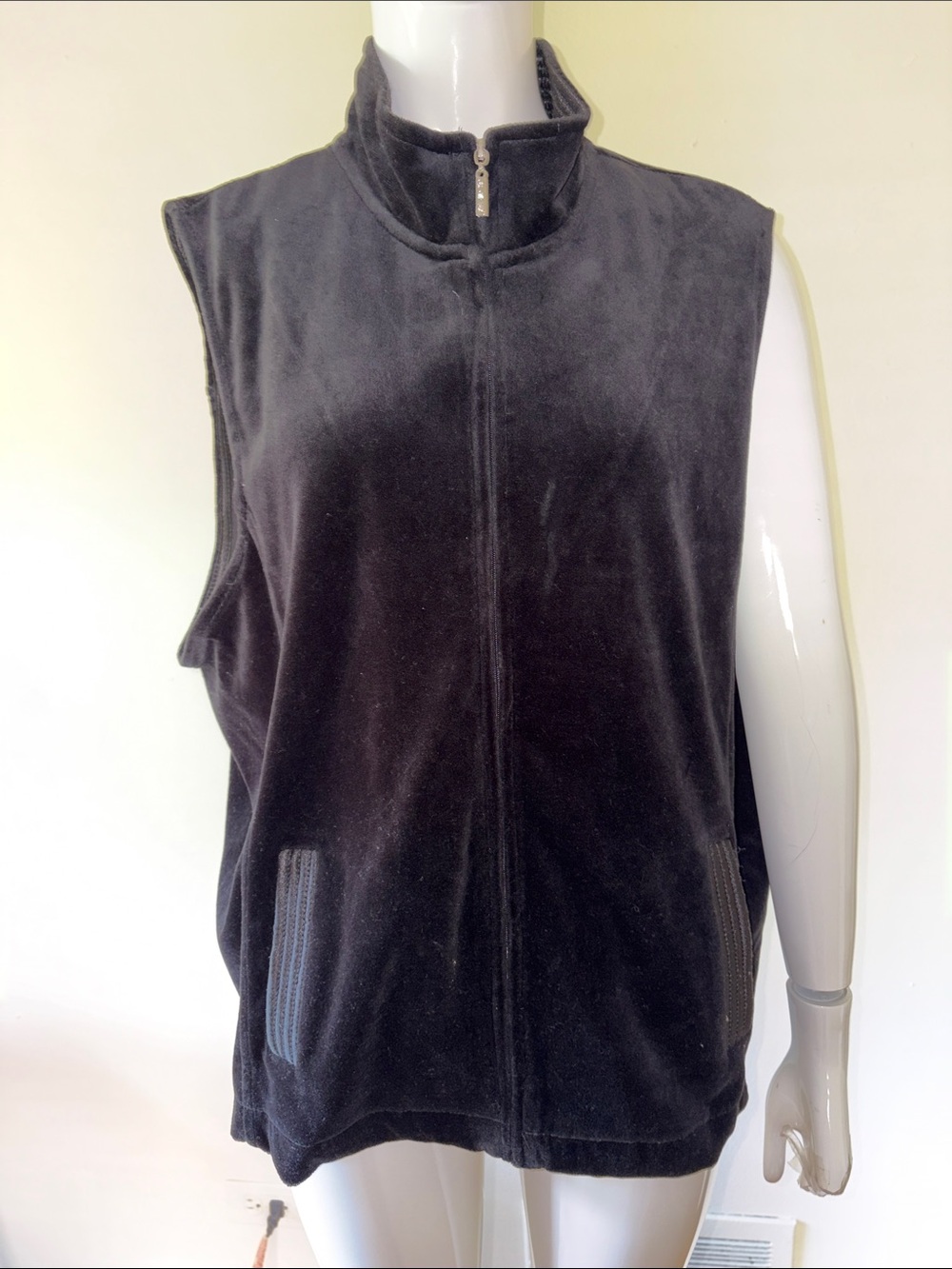 White Stag Black Velour Sleeveless Zip-Up Tunic